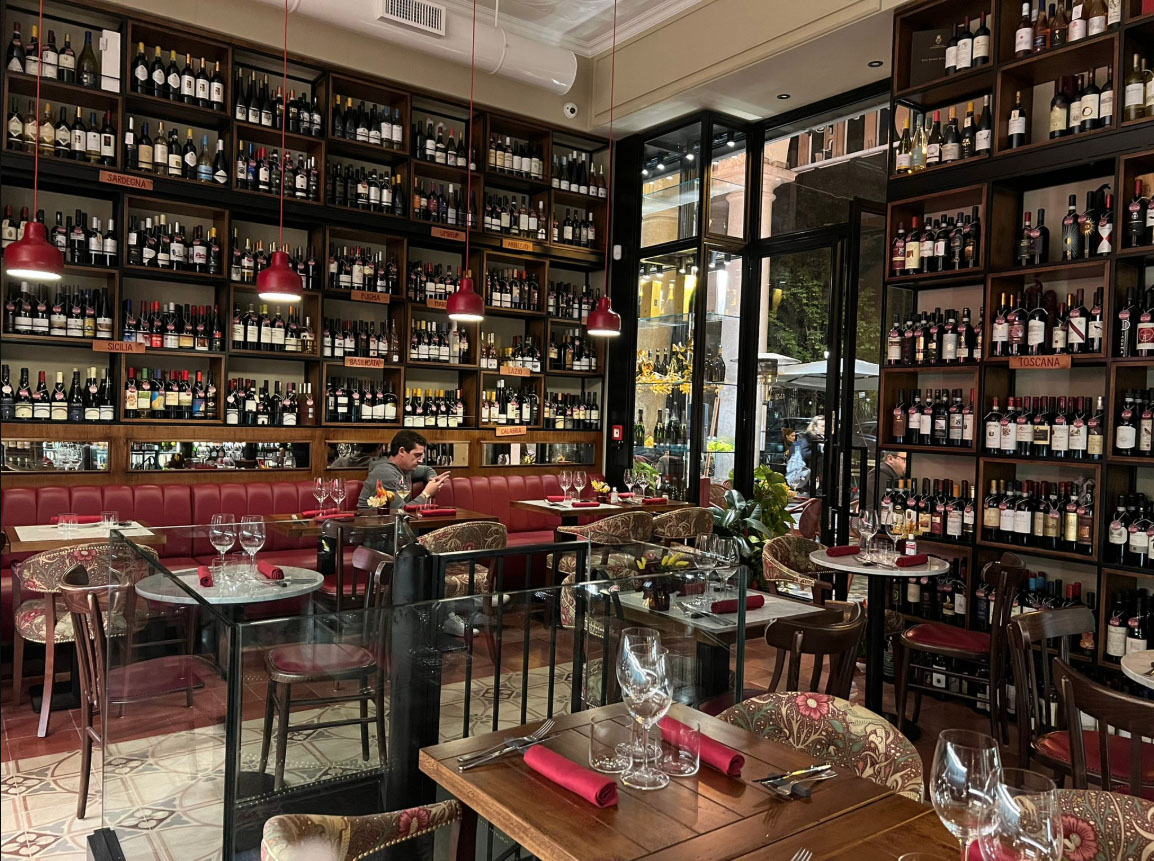 'Quartino' wine shop with kitchen, opens in Rome, Italy Interior